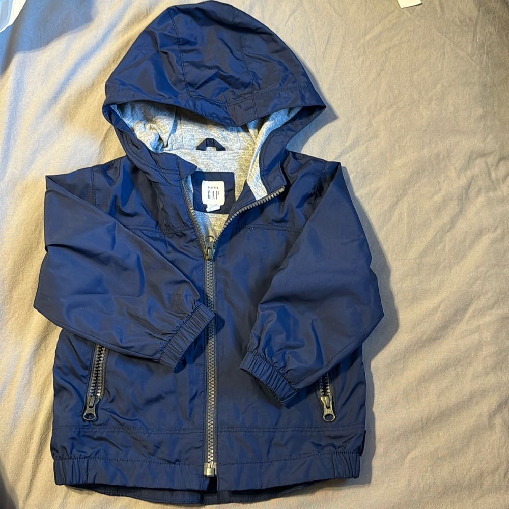 Gap rain jacket